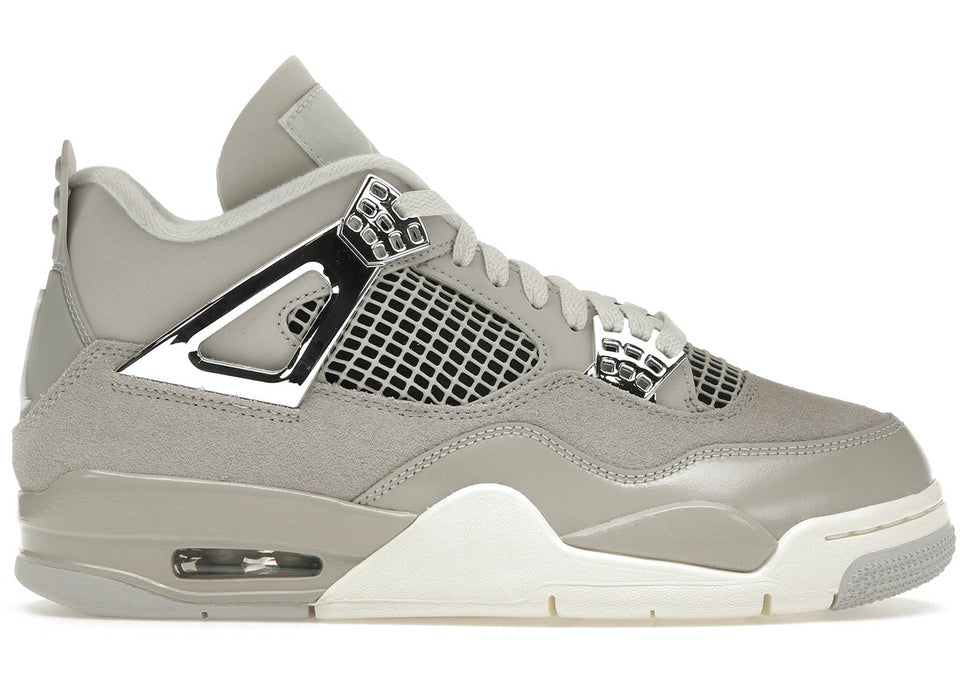 JORDAN 4 RETRO FROZEN MOMENTS (WOMEN’S)